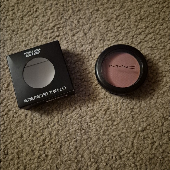 MAC Powder Blush in shade mocha - Picture 1 of 3